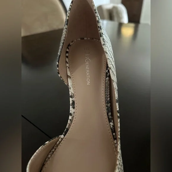 Brand New. Never Been Worn. Snake Print Heels. - Picture 10 of 11